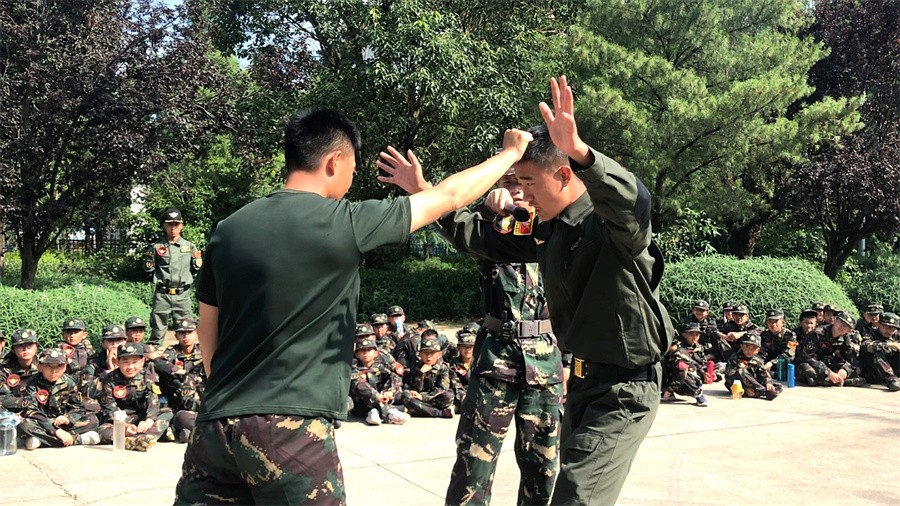 佛山叛逆孩子暑期夏令营排名前十正规推荐.jpg