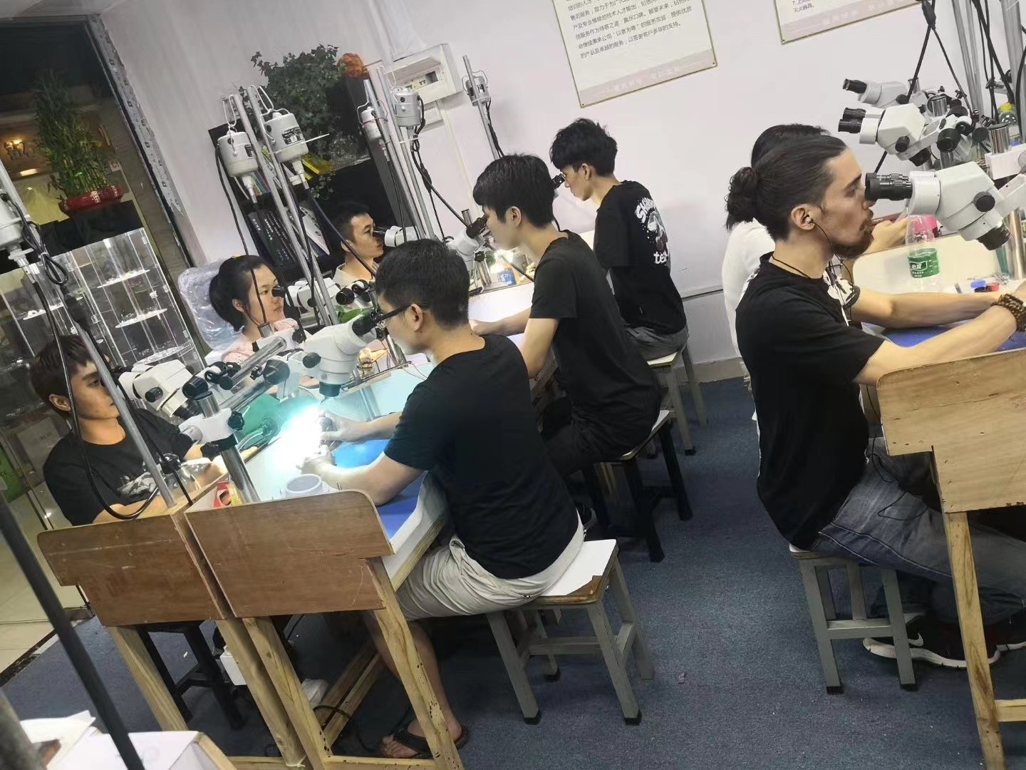 国内排名好的珠宝设计培训学校名单汇总