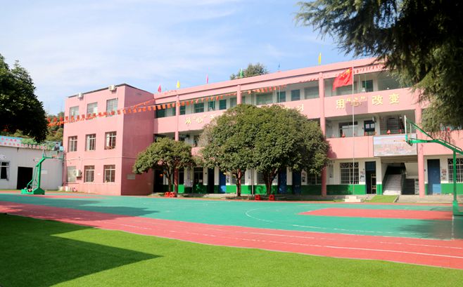 叛逆少年军事特训学校