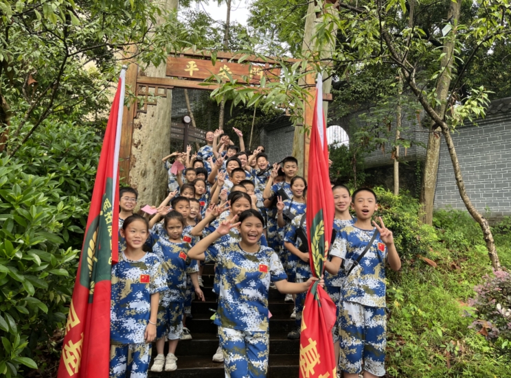热烈推荐广西梧州暑期军事夏令营活动机构top7排名名单