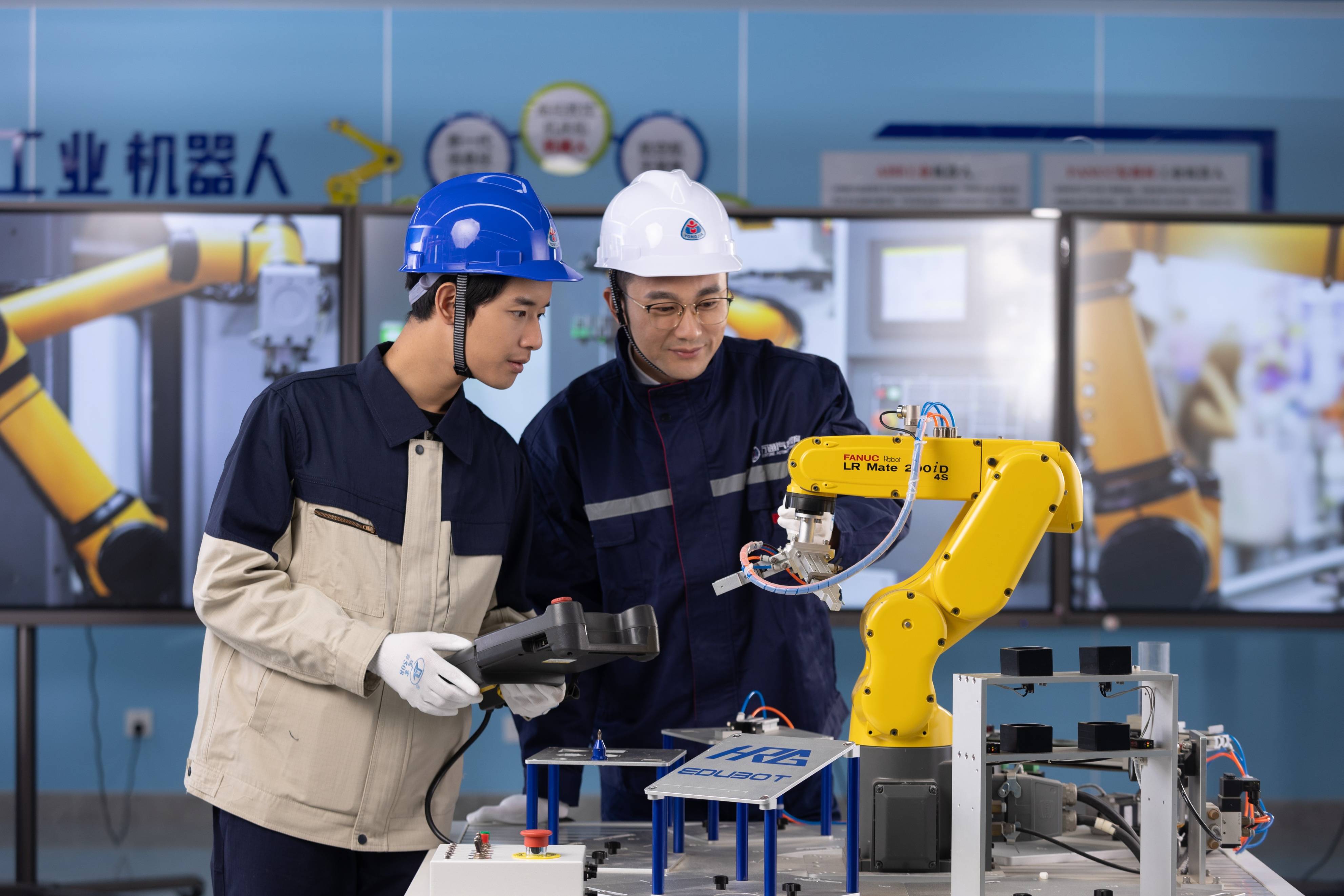 详解2025成都plc工程师培训机构排名十大汇总 详解2025成都plc工程师培训机构排名十大汇总