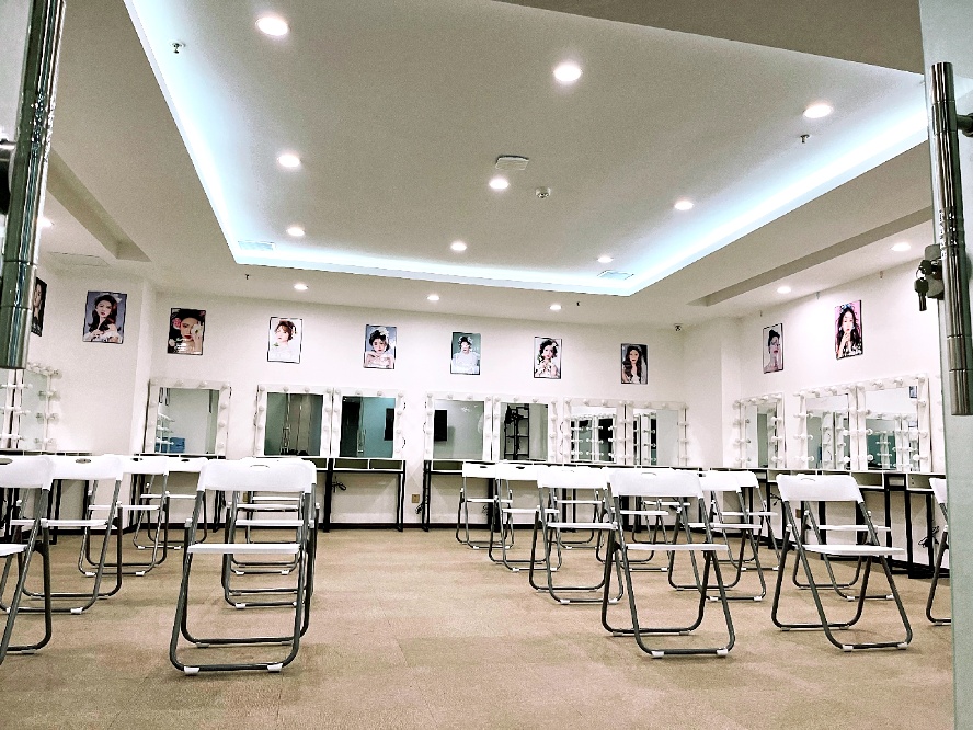 阜阳化妆培训学校.jpg