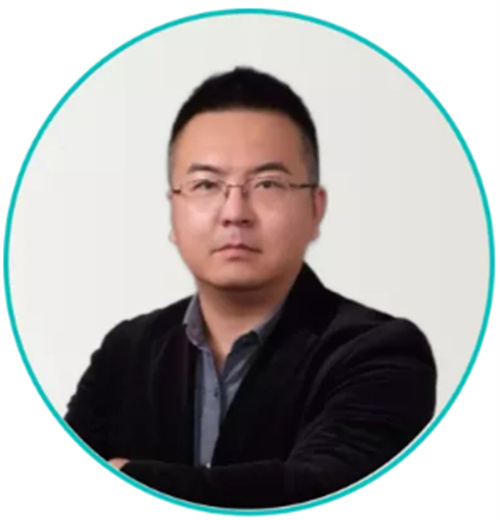 厚德心理学校房兴达