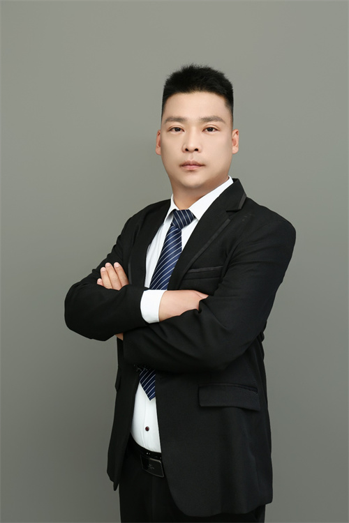 爱德思睿教育李老师
