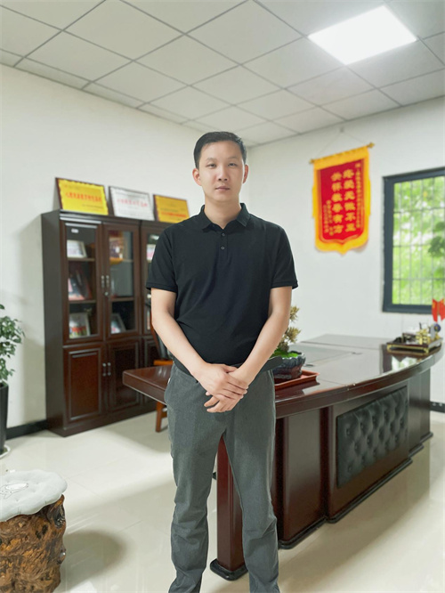 爱德思睿教育沙老师