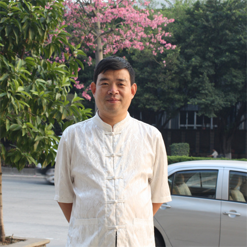 正苗树才教育基地许老师