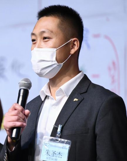 河北启德青少年励志特训学校朱圣杰