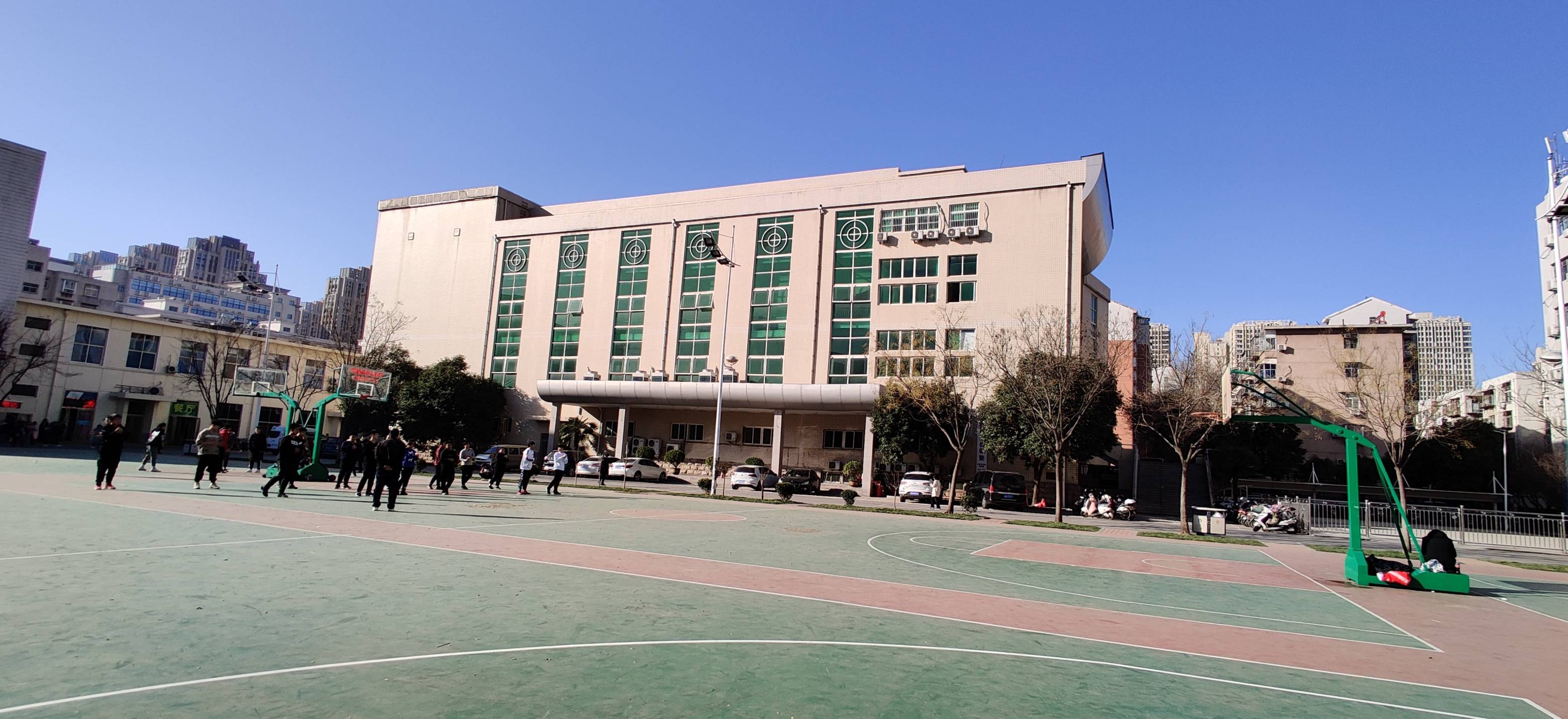 播优校区环境