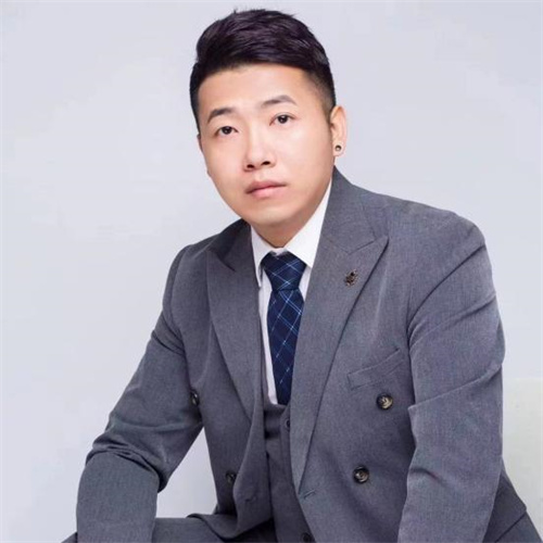 圣得兰菁英美容美发化妆培训学校JACK老师