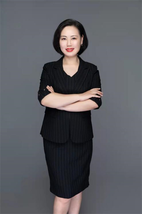 圣得兰菁英美容美发化妆培训学校Ariel