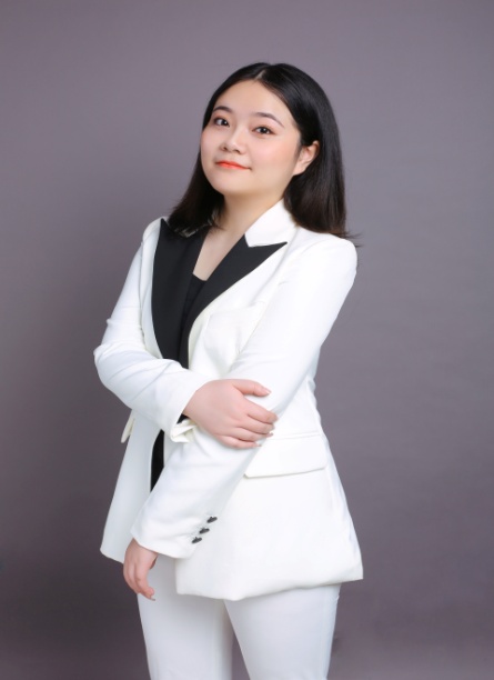 志学优培训学校李老师
