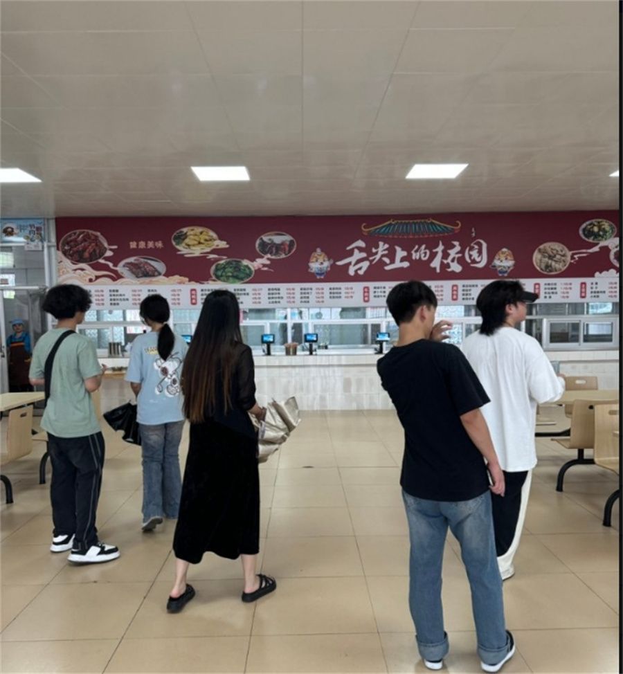 八桂弘毅